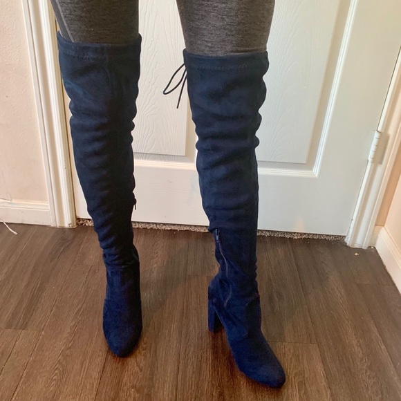 SOLD❌Suede Over-the-Knee Boots - Picture 3 of 6